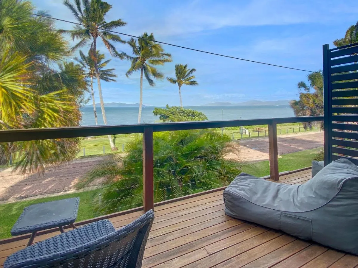Apartment Beachside Palms Unit 2 Nelly Bay