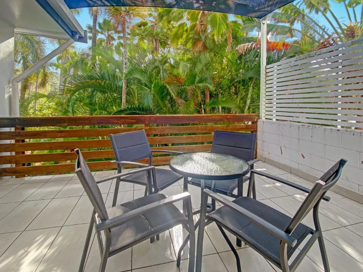 Beachside Palms Unit 2 Nelly Bay Australia